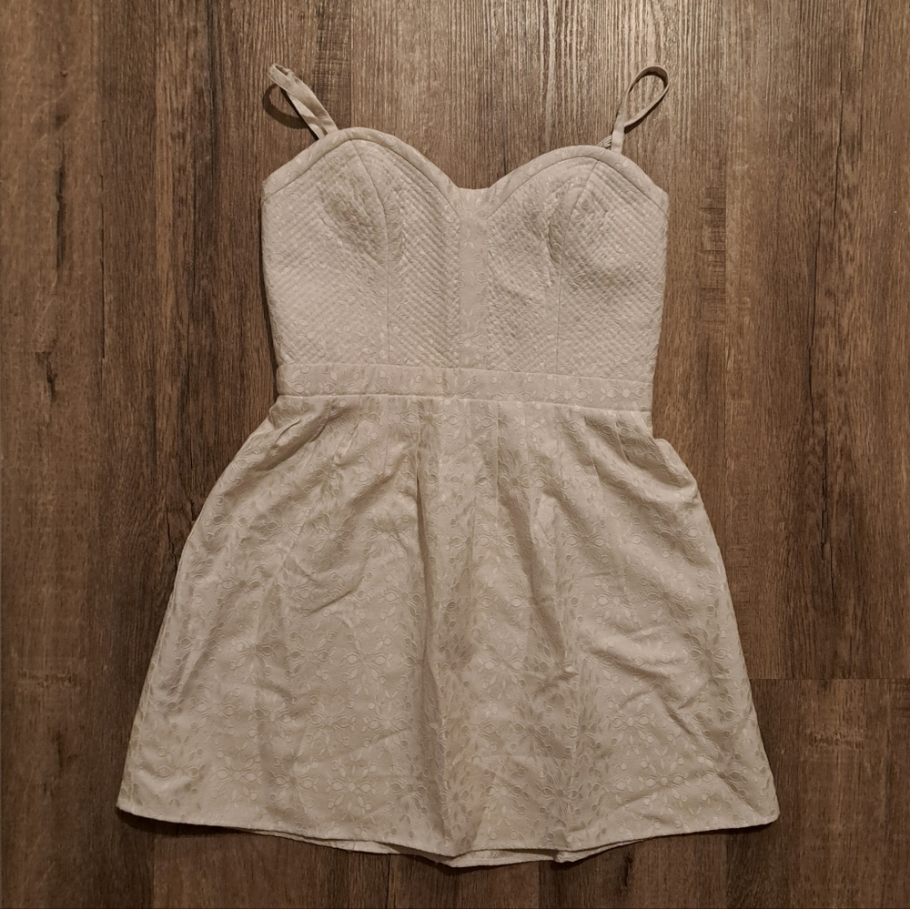 Jessica Simpson White Strapless-Look Textured Mini Dress